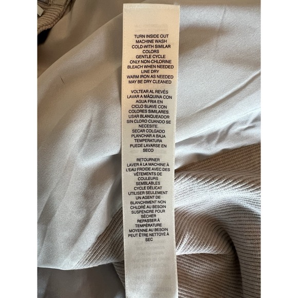 Chico's Gray Metallic Animal Print Puffer Lightweight Zip Jacket Women's Sz 1 - Picture 8 of 8